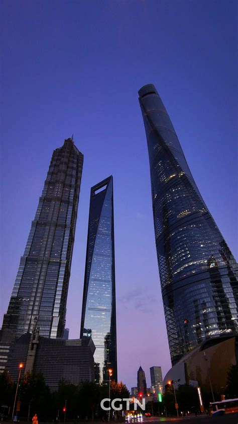 Shanghai Tower Skyline - Shanghai Skyline with Oriental Pearl Tower ...