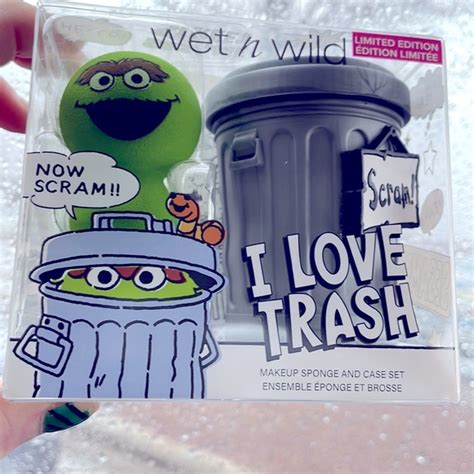 Wet N Wild Makeup Wet N Wild Sesame Street Oscar The Grouch Makeup Sponge Set Poshmark