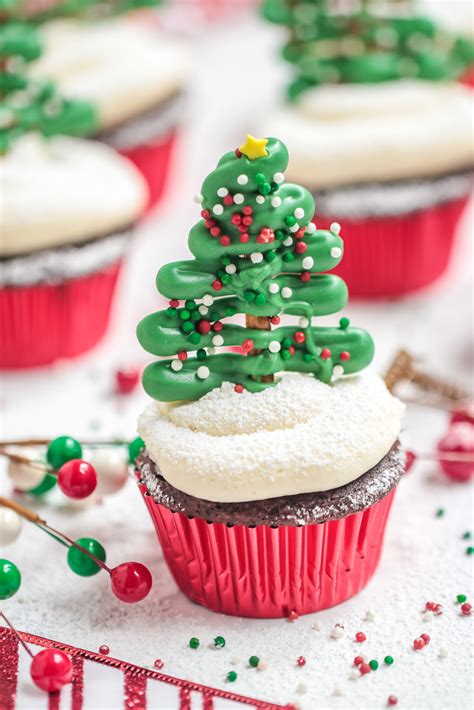 Christmas Tree Cupcakes - Frugal Mom Eh!