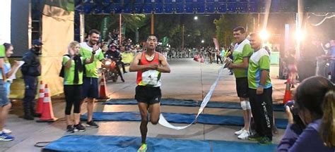 El boliviano Vidal Basco ganó la Corrida Internacional de Cipolletti