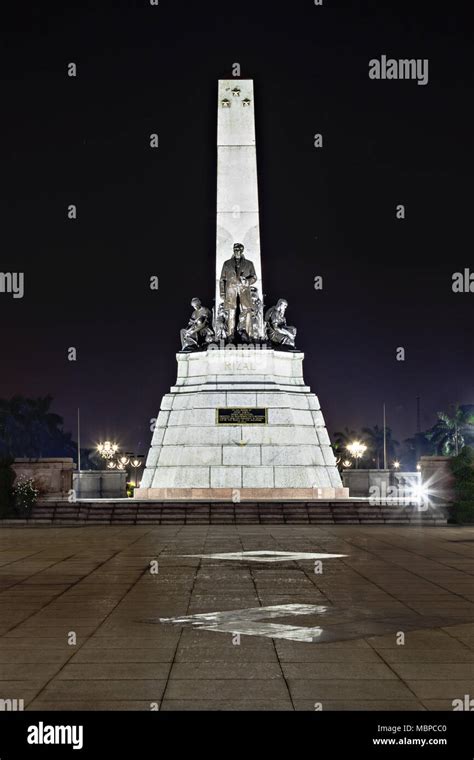 Jose rizal monument manila hi-res stock photography and images - Alamy