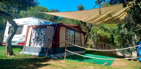 Temporada Camping Bungalows Moby Dick