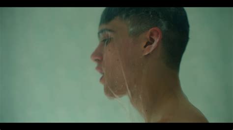 AusCAPS Lorenzo Zurzolo Nude In Prisma 1 04 Verde