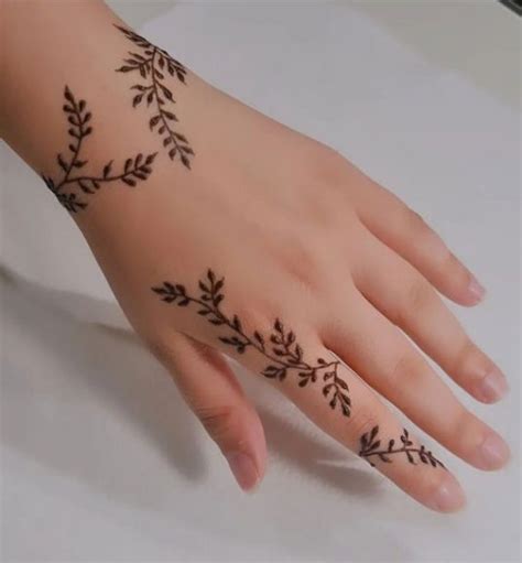 Floral Henna Patterns Inspired By Nature Henna On Wrist St