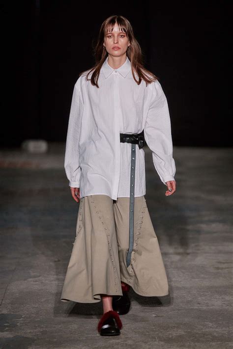 See the complete Damir Doma Fall 2018 Menswear collection. | Fashion ...
