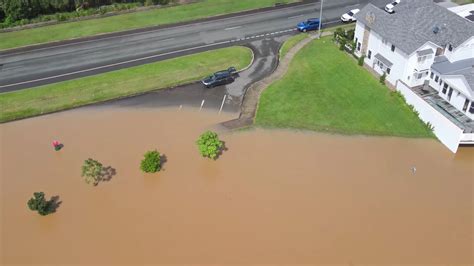 Australia Flash Floods 18 000 Evacuated And Hundreds Rescued As