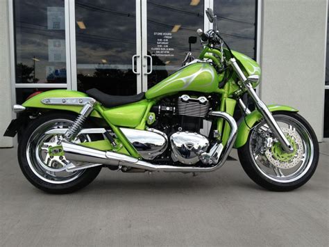 Buy 2012 Triumph Thunderbird Custom on 2040-motos