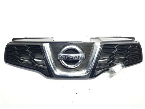 Grila Bara Fata Centrala Sus Cu Sigla Nissan Qashqai Id 506614