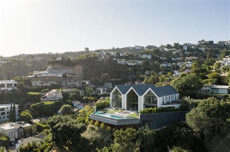 Standard Architecture Curates California Style Along La S Forest Knoll