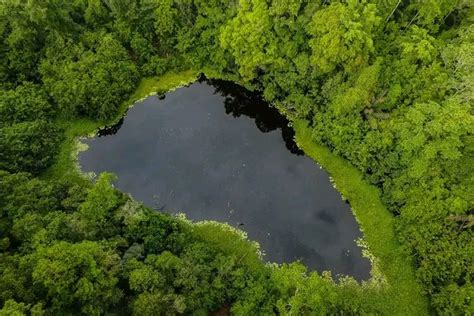 Foto Wae Bobok Dan Sano Limbung Di Labuan Bajo Pas Bagi Peminat