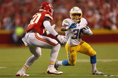 Chiefs Chargers Snap Counts Nick Bolton And Wille Gay Jr Take Over The Middle Arrowhead Pride