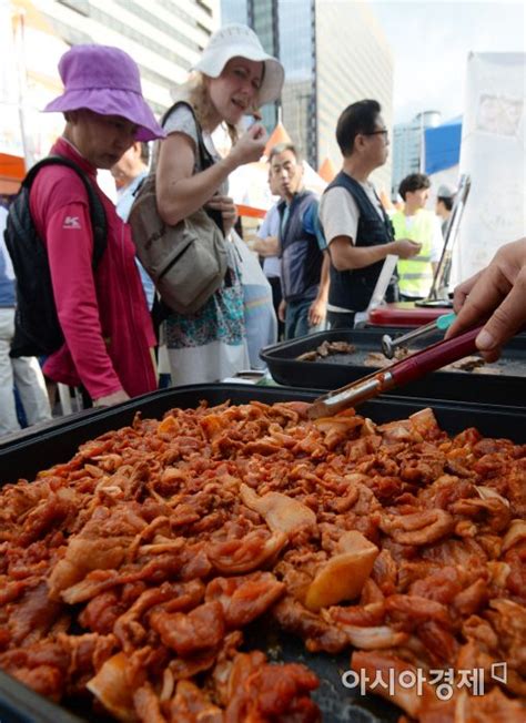 포토 추석맞이 농축수산물 직거래장터 아시아경제