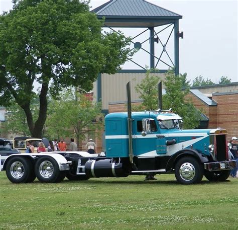 Peterbilt Classic 350 Peterbilt Peterbilt Trucks Vintage Trucks