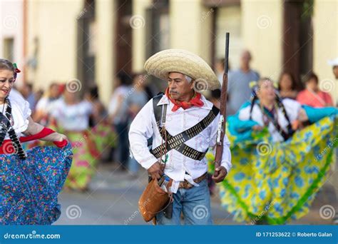 Descubre cómo vestían en la Revolución Mexicana Datos reveladores para