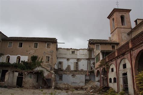 BAZA LA POBLACIÓN CON MÁS MONUMENTOS RUINOSOS EN LA LISTA ROJA DEL