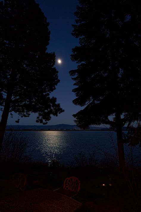 Moonrise Over Klamath Lake John Cambre Flickr