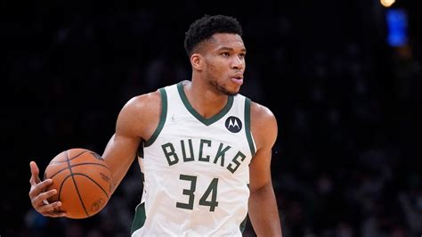 Giannis Antetokounmpo James Harden Enter Nba Coronavirus Protocols