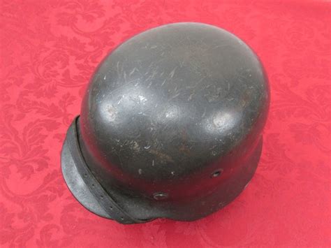 1412 - NICE ORIGINAL GERMAN WW2 ARMY HELMET - Antiquefirearms