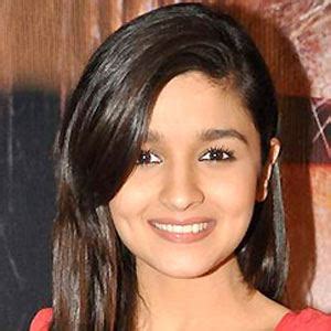 Alia Bhatt - Bio, Facts, Family | Famous Birthdays