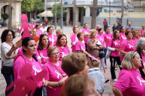 Im Genes De La Marcha Por El D A Internacional Del C Ncer De Mama