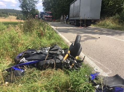 Berholman Ver Gescheitert J Hriger Stirbt Bei Tragischem Unfall