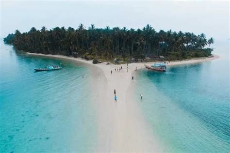 Pulau Mahitam Lampung Pulau Cantik Berpasir Putih Yang Mempesona Travel