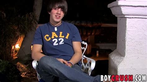 Vid Os Porno Gay Gratuites Un Jeune Gar On Se Masturbe P Hd Xhamster