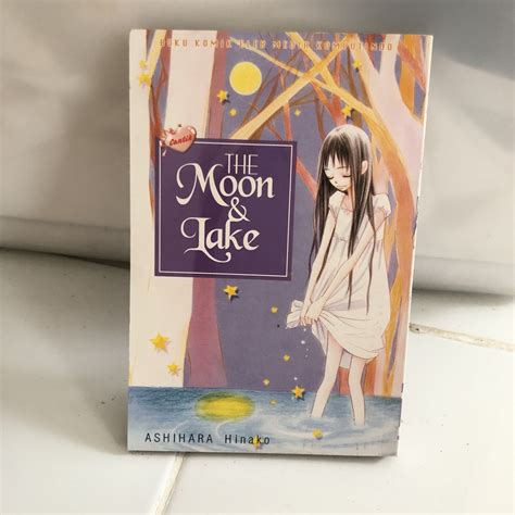 Jual Komik Bekas The Moon & Lake - Ashihara Hinako | Shopee Indonesia