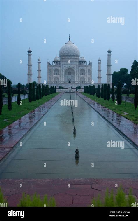 Pietra Dura Taj Mahal Hi Res Stock Photography And Images Alamy