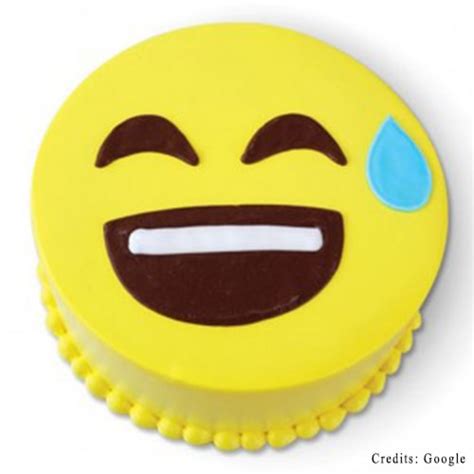 Laughing Emoji cake | Fondant Cakes in Pune | Adult Cakes