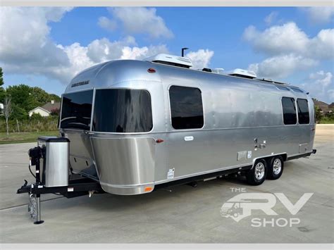 New 2023 Airstream RV Flying Cloud 27FB Travel Trailer at The RV Shop ...