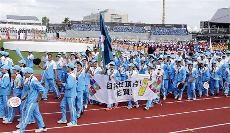 初の国スポ、佐賀で開幕 総合開会式に1万6000人 天皇・皇后両陛下をお迎え、選手団入場はパレード形式で 佐賀市のsagaスタジアム 行政