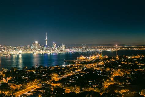 Auckland CBD Cityscape at Night - New Zealand NZ Editorial Image ...