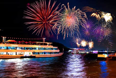 Silvesterparty Jahreswechsel Mit Eventschiff Auf Dem Rhein