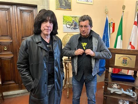 Marky Ramone Il vero erede dei Ramones svela la verità sulla