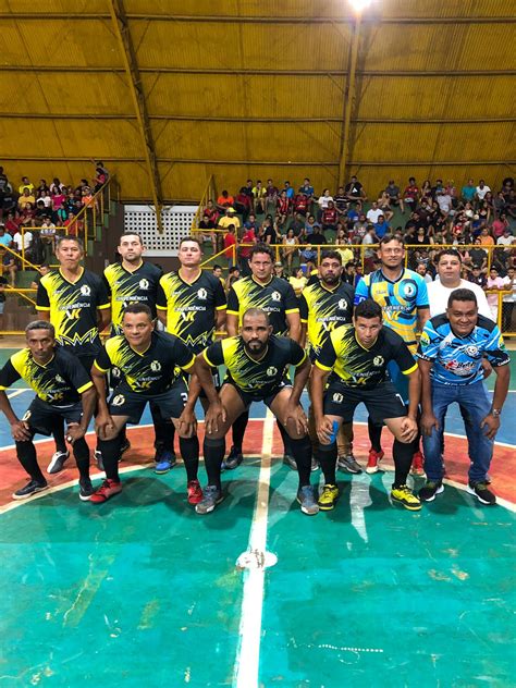 Campeonatos Sub 20 e Master de futsal agitaram Canaã com jogos