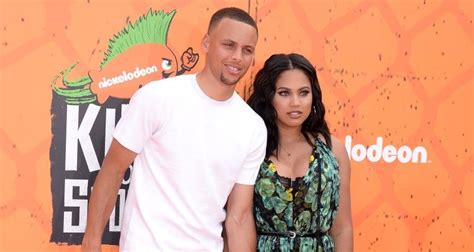 Stephen Curry’s Wife Ayesha Curry: Cooking Show, Cookbook, Recipes, & Diet