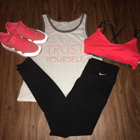 White Black And Lava Red Nike Outfit Womens Workout Outfits Nike Outfits Sport Outfits