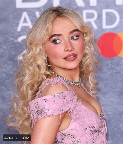 Sabrina Carpenter Sexy Sizzles Her Hot Cleavage In A Dazzling Dress At The Brit Awards In London