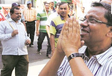 jadavpur university professor  shared mamata banerjee cartoons