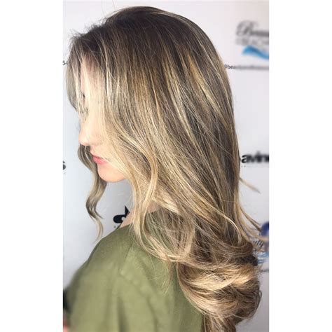 Natural blonde balayage | Natural blonde balayage, Blonde balayage ...