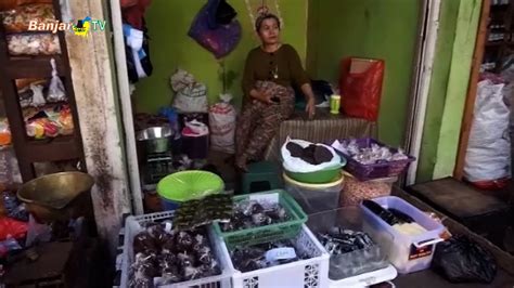 PEDAGANG PASAR THAIBAH ENGGAN DIRELOKASI YouTube