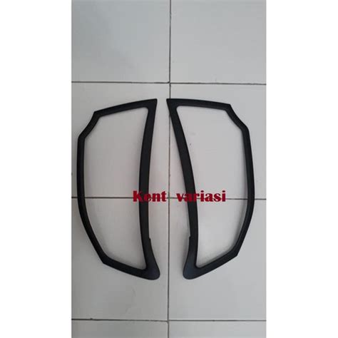 Jual Garnish Garnis List Lampu Depan Hitam Doff Pajero Sport