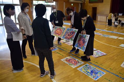 小中生の力作吟味 こども県展 地区審査開始 千葉日報オンライン