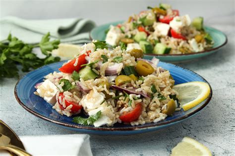 Griechischer Reissalat Mit Feta Tomaten Und Oliven