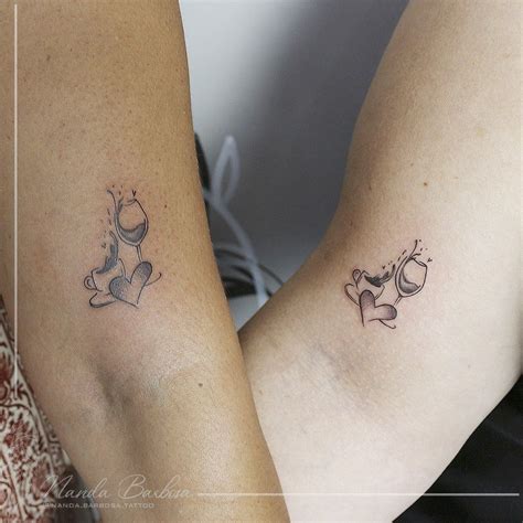 Tatuagem De Amigas 2 - Tattoo de amigas | Tatuagem feminina braço, Tatuagem mulher, Tatuagem ...
