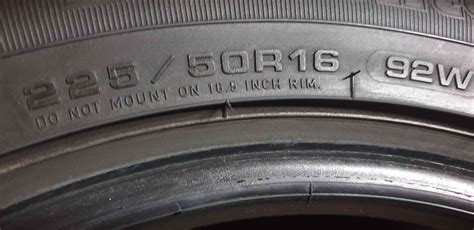 225 50 R16 92W Tweedehands Zomerbanden Goodyear Set_2 Pneus Occasion