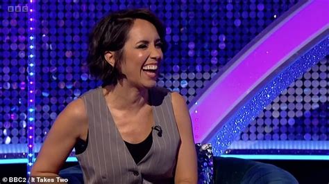 Strictly Come Dancing S Pete Wicks Leaves Janette Manrara Hot Under The