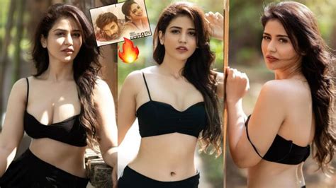 7 Hot Sexy Priyanka Jawalkar Bikini Pics