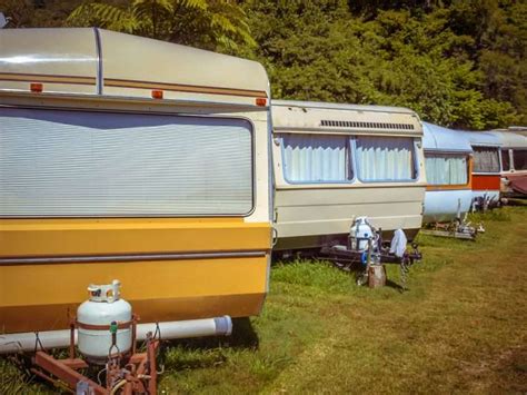 9 Coolest Blast-From-the-Past Vintage Motorhomes